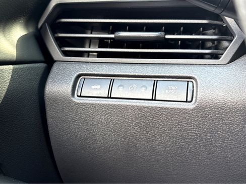 Used 2023 Nissan Altima 2.5 S image 12