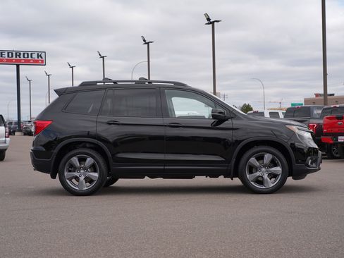 Used 2019 Honda Passport Touring image 2