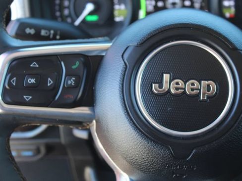 Used 2024 Jeep Wrangler Unlimited Sahara AWD/4WD image 17