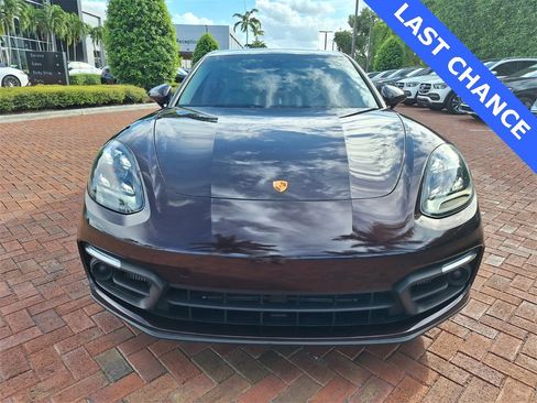 Used 2023 Porsche Panamera 4 Platinum Edition image 2