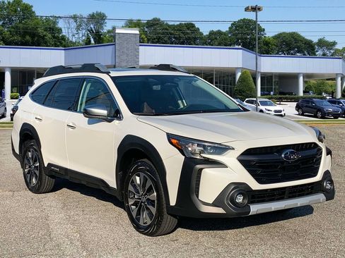 New 2025 Subaru Outback Touring w/ Popular Package #2 AWD/4WD image 1