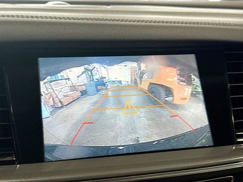 Used 2018 Buick Regal Preferred w/ Sights and Sounds Package image 15