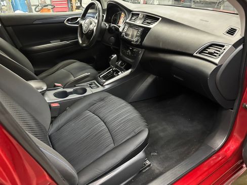 Used 2018 Nissan Sentra SR w/ Protection Package image 18