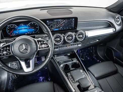 Certified 2023 Mercedes-Benz EQB 300 4MATIC w/ Exclusive Package image 14