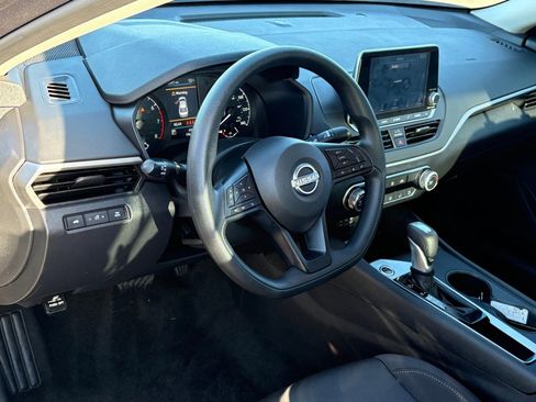 Certified 2025 Nissan Altima 2.5 S image 15