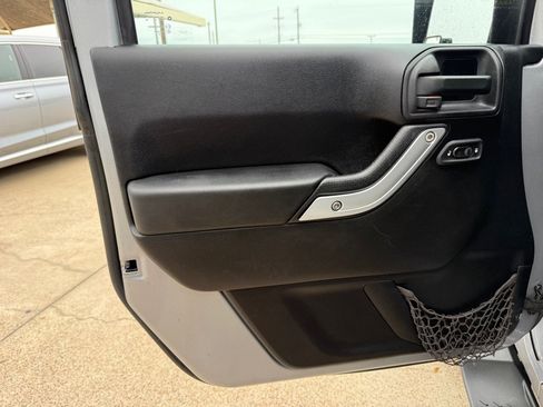 Used 2013 Jeep Wrangler Sahara w/ Connectivity Group AWD/4WD image 19