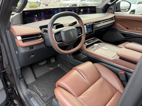 New 2025 Lincoln Navigator L Reserve image 9