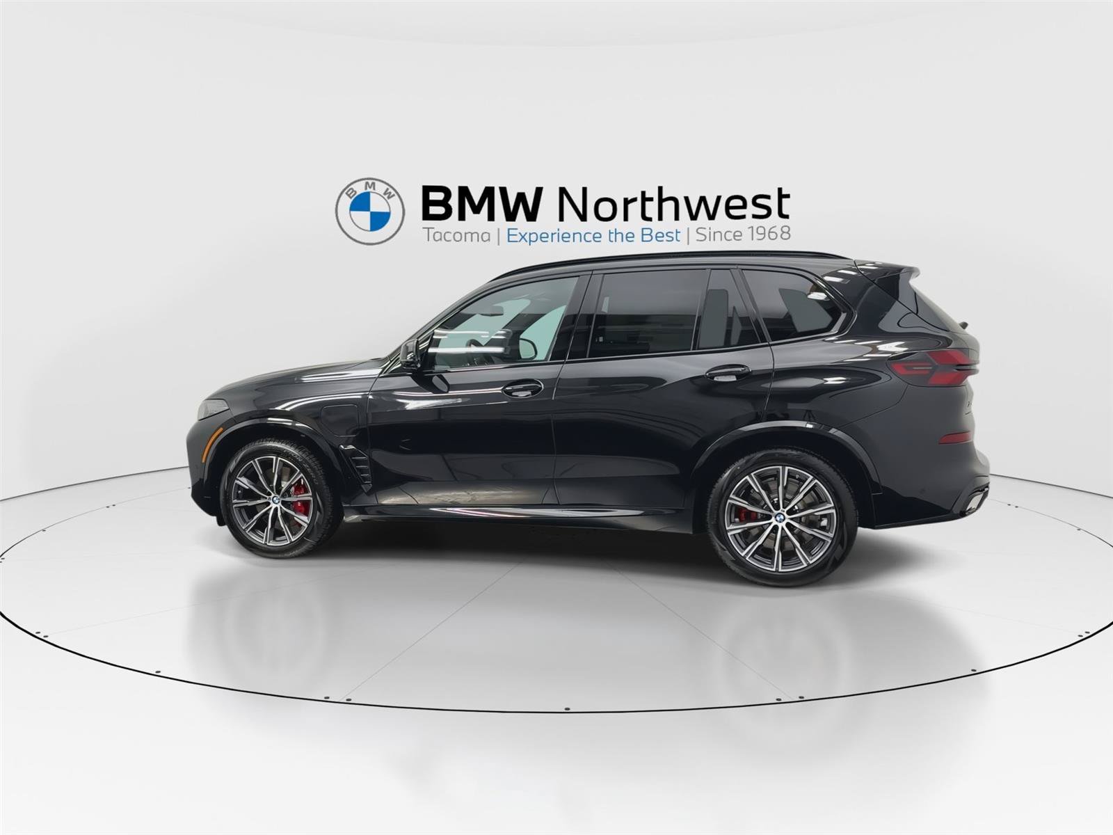 New 2026 BMW X5 xDrive50e w/ M Sport Package AWD/4WD image 11