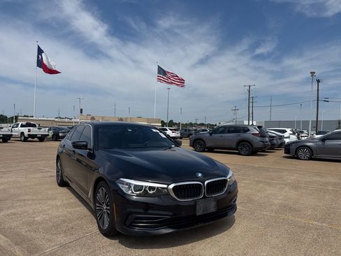 Used 2019 BMW 530i w/ Premium Package RWD image 2