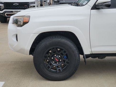 Used 2019 Toyota 4Runner SR5 Premium AWD/4WD image 8