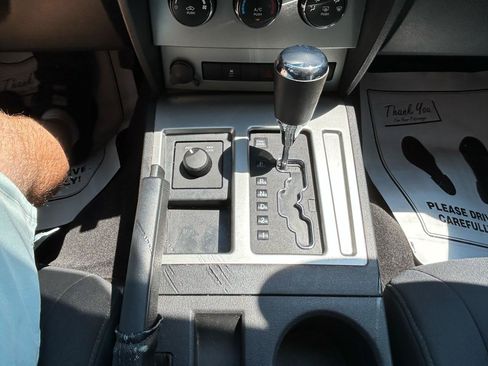 Used 2010 Dodge Nitro SE w/ Popular Equipment Group AWD/4WD image 22