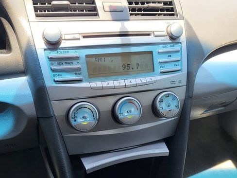 Used 2008 Toyota Camry LE FWD image 16