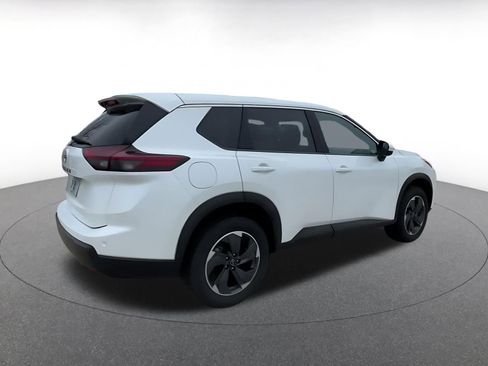 Used 2025 Nissan Rogue SV image 15