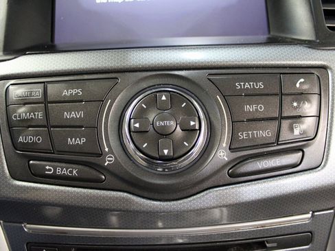 Used 2020 Nissan Pathfinder SL image 25