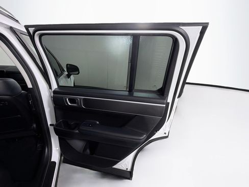 Used 2025 Hyundai Santa Fe SEL FWD image 30