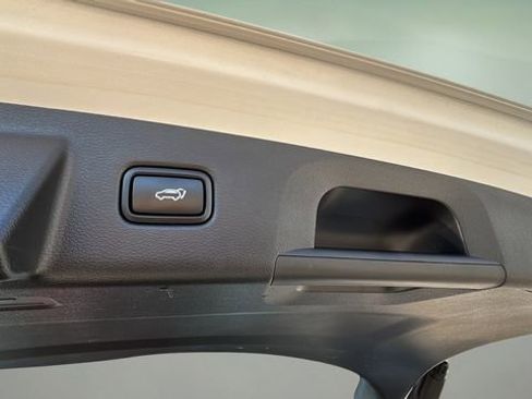 Used 2022 Kia Telluride EX w/ EX Premium Package image 40