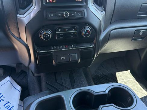 Used 2020 Chevrolet Silverado 1500 Custom Trail Boss w/ Custom Convenience Package AWD/4WD image 8