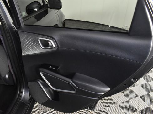 Used 2023 Kia Soul LX w/ Option Group 015 image 44