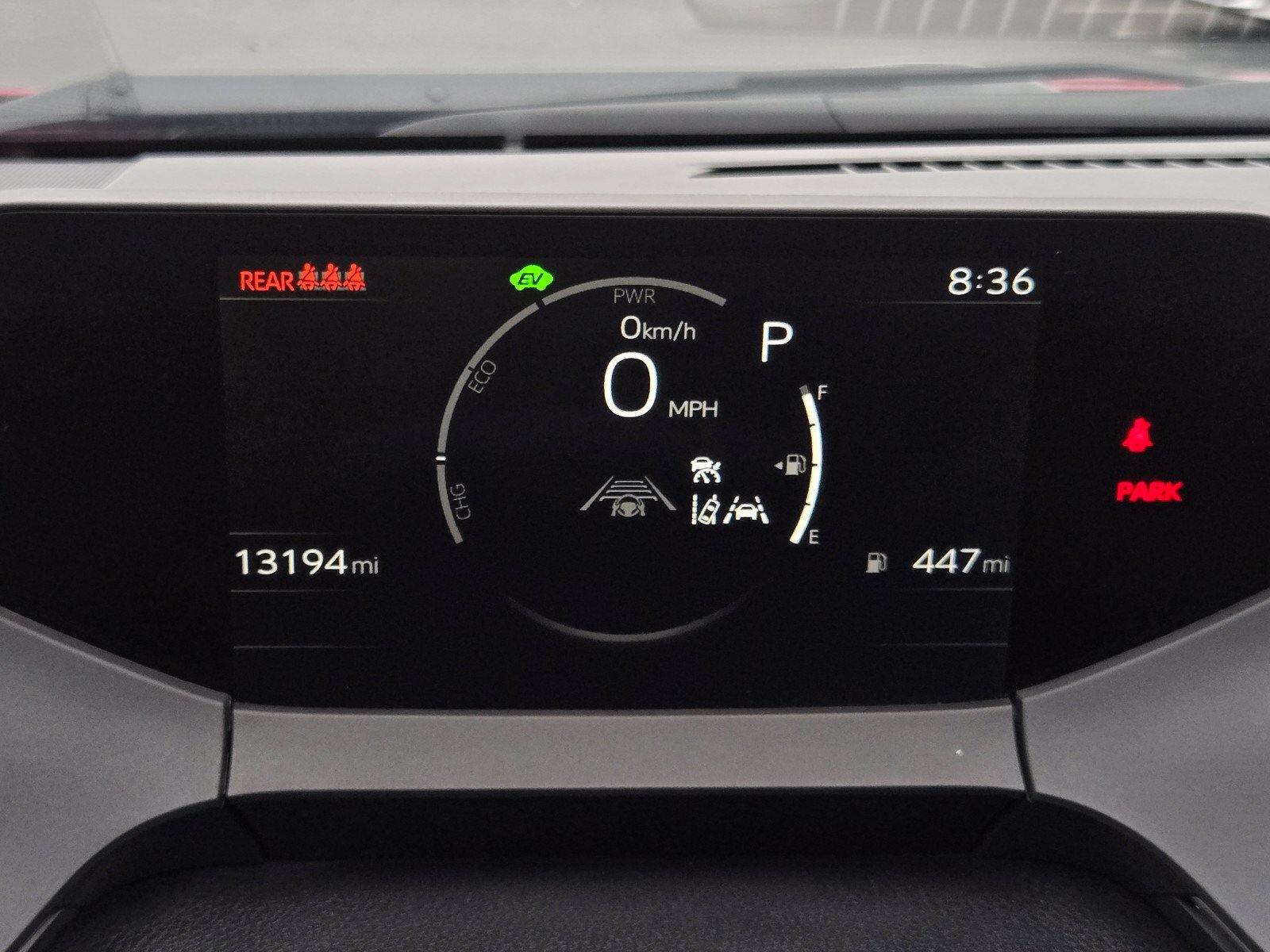 Certified 2025 Toyota Prius LE FWD image 21