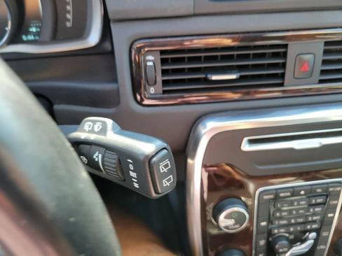 Used 2014 Volvo XC70 T6 AWD/4WD image 25