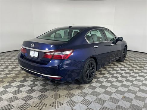 Used 2016 Honda Accord EX-L image 24