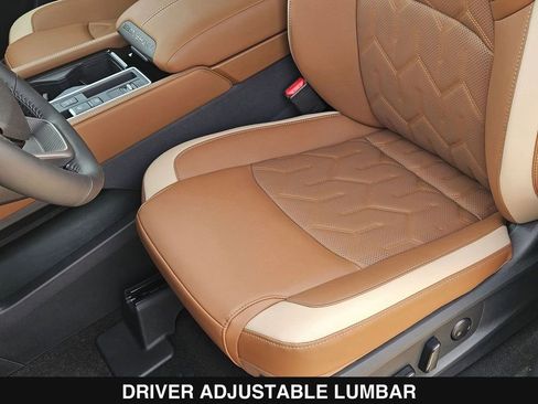 New 2026 Nissan Pathfinder Platinum image 16