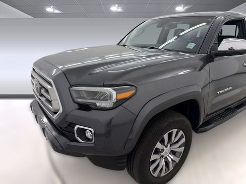 Used 2021 Toyota Tacoma Limited RWD image 30