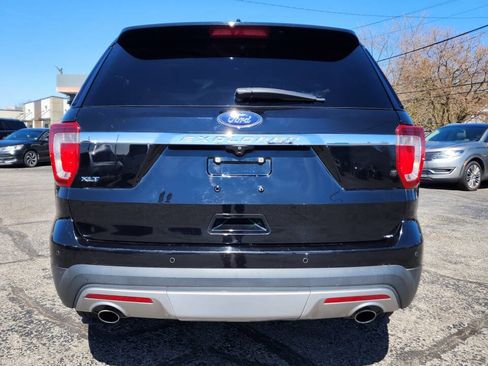 Used 2017 Ford Explorer XLT w/ Equipment Group 202A image 13