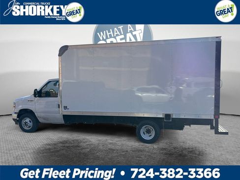 New 2026 Ford E-450 and Econoline 450 Super Duty w/ Driver's Safety Package RWD image 7