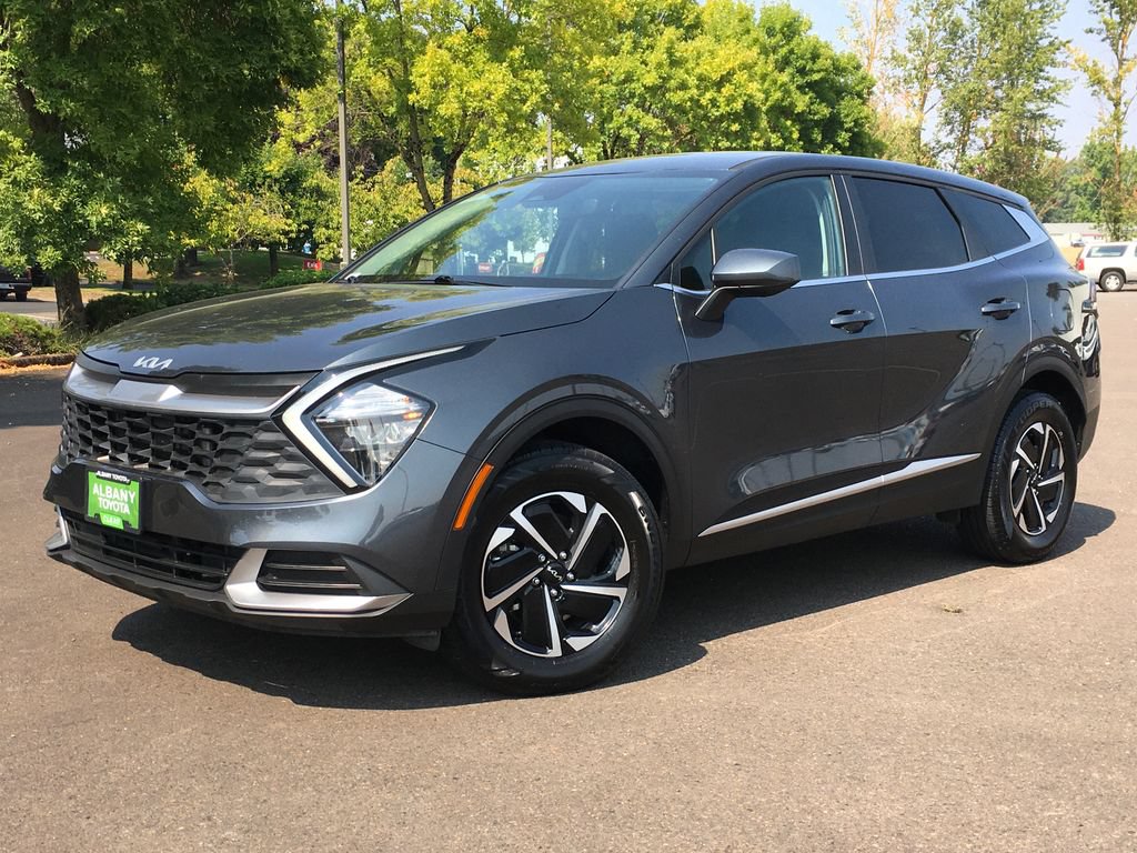 Used 2023 Kia Sportage LX AWD/4WD image 1