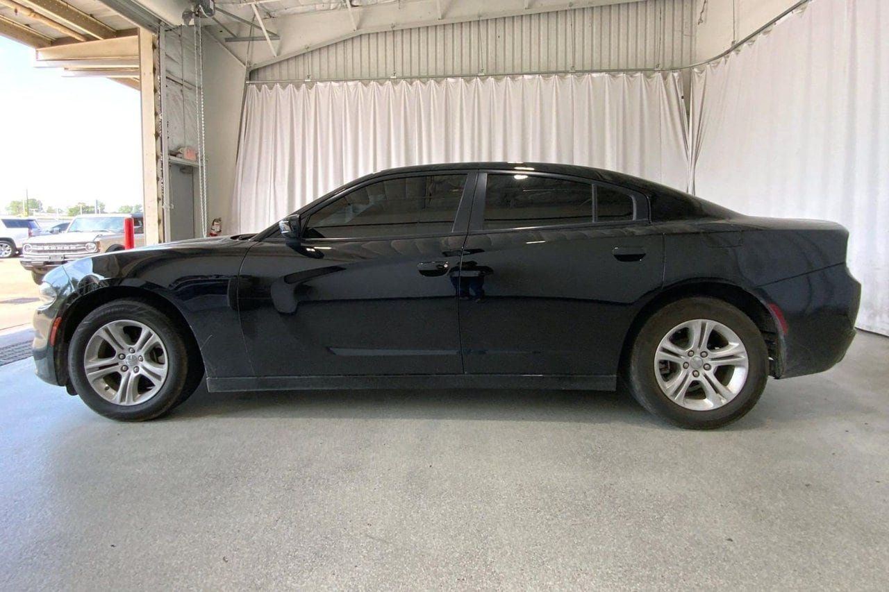 Used 2022 Dodge Charger SXT RWD image 24