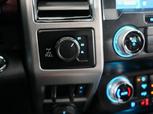 Used 2020 Ford F350 Platinum w/ Tremor Off-Road Package image 17