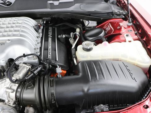 Used 2018 Dodge Challenger SRT Hellcat image 17