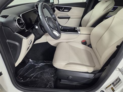 Certified 2023 Mercedes-Benz GLC 300 image 11