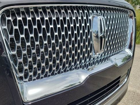 Certified 2024 Lincoln Navigator Reserve AWD/4WD image 13