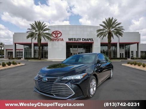 Certified 2021 Toyota Avalon XLE FWD image 1