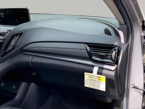 Used 2024 Acura RDX SH-AWD image 19