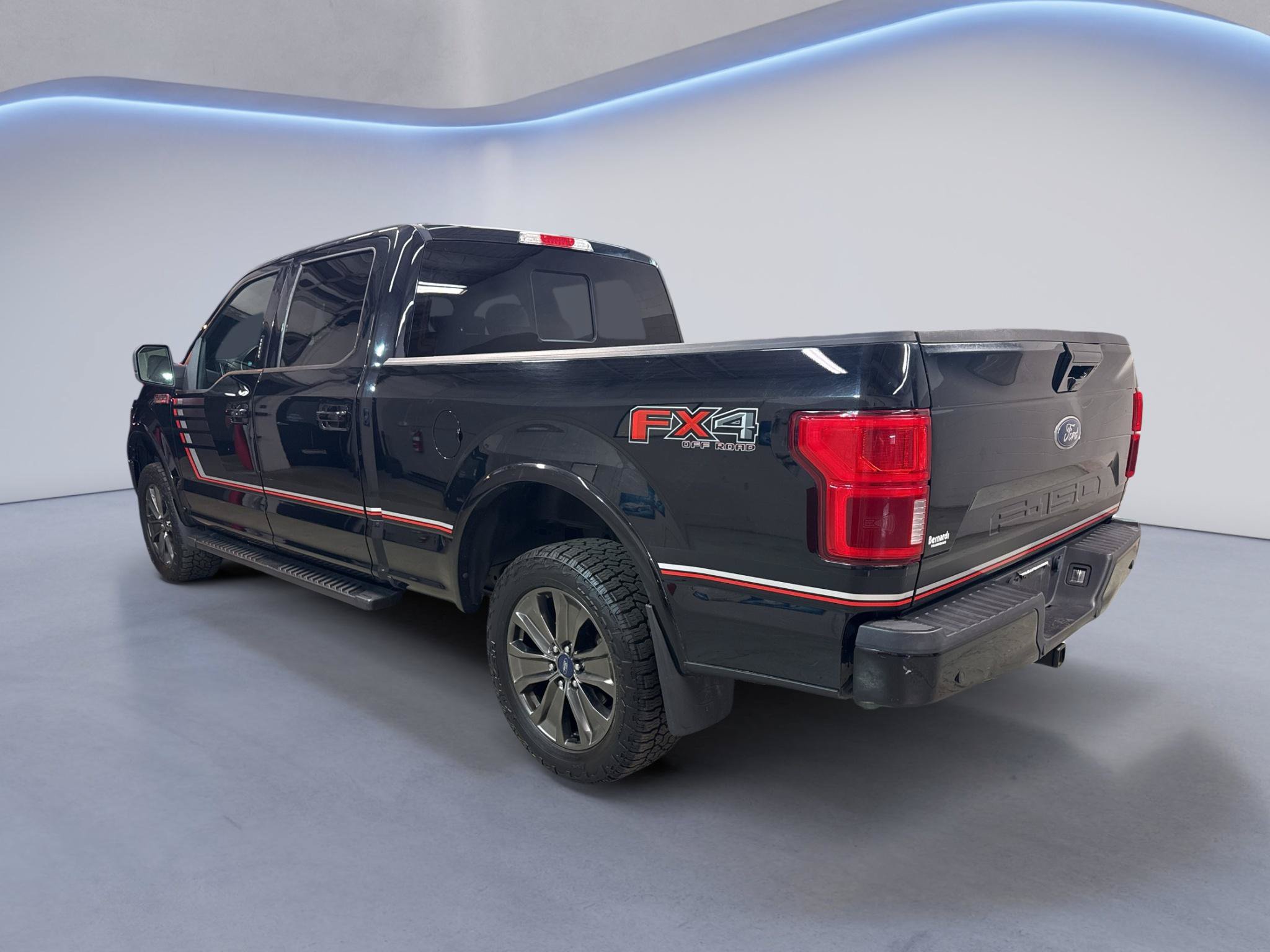 Used 2018 Ford F150 Lariat w/ Equipment Group 502A Luxury AWD/4WD image 5