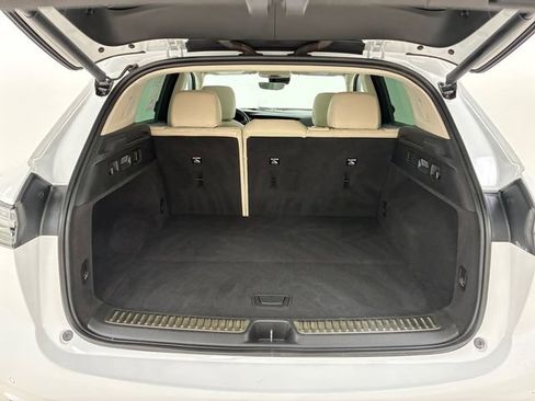 Used 2021 Buick Envision Avenir w/ Technology Package II AWD/4WD image 17