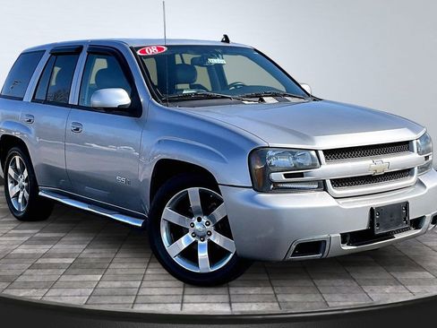 Used 2008 Chevrolet TrailBlazer SS w/ Sun And 6-Disc Cd Package image 11