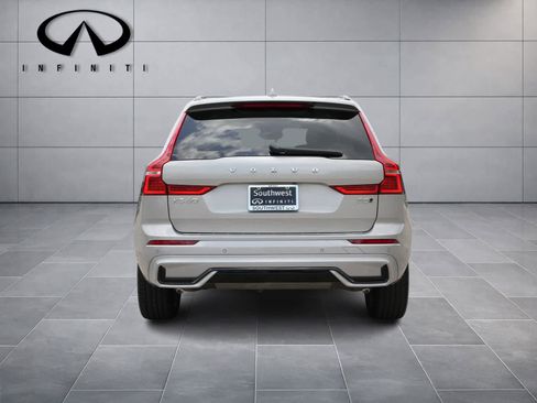 Used 2025 Volvo XC60 B5 Plus w/ Protection Package Premier AWD/4WD image 6