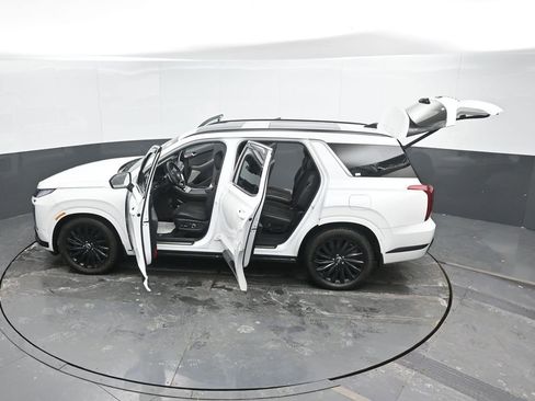 Used 2024 Hyundai Palisade Calligraphy image 57