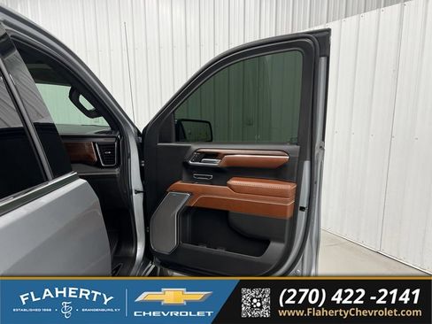 Used 2024 GMC Sierra 1500 Denali Ultimate AWD/4WD image 14
