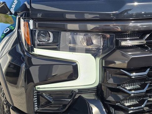 Certified 2023 Chevrolet Silverado 1500 ZR2 w/ Technology Package image 10