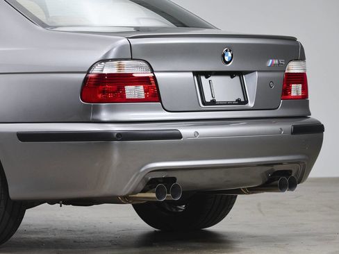 Used 2003 BMW M5 image 17