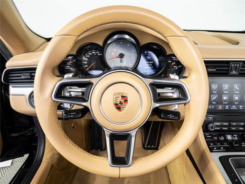 Certified 2017 Porsche 911 Carrera 4S AWD/4WD image 9