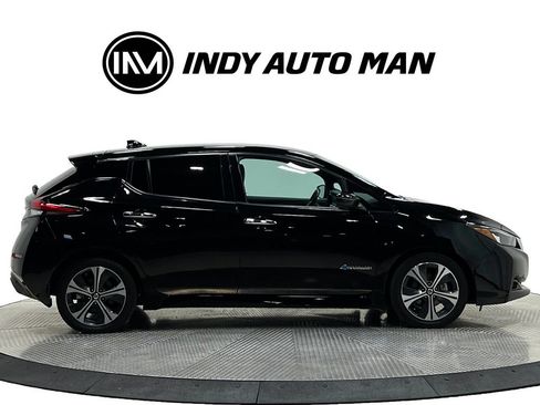 Used 2018 Nissan Leaf SL w/ SL Technology Package FWD image 3