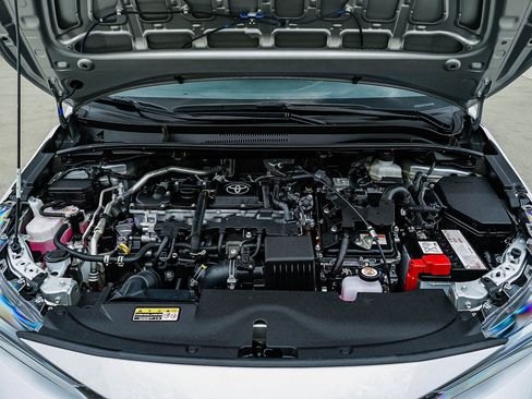 Certified 2025 Toyota Corolla LE FWD image 27