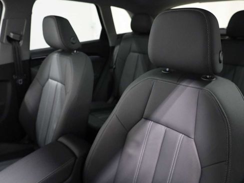 Certified 2025 Audi Q5 Premium Plus w/ Premium Plus image 18