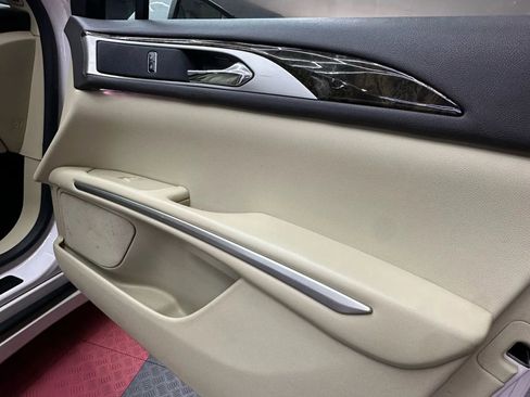 Used 2014 Lincoln MKZ w/ Equipment Group 101A Select image 27